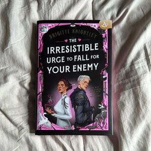 Allurial the irresistable urge to fall for your enemy